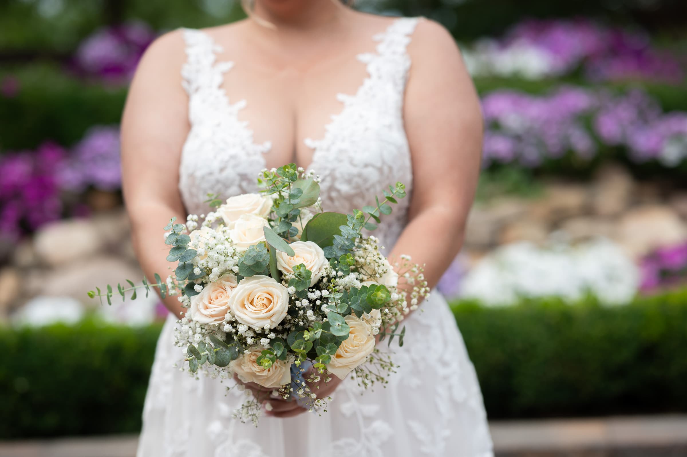 Wedding Bouquet at Ravenwood in Victor, NY | Rochester Wedding Photography