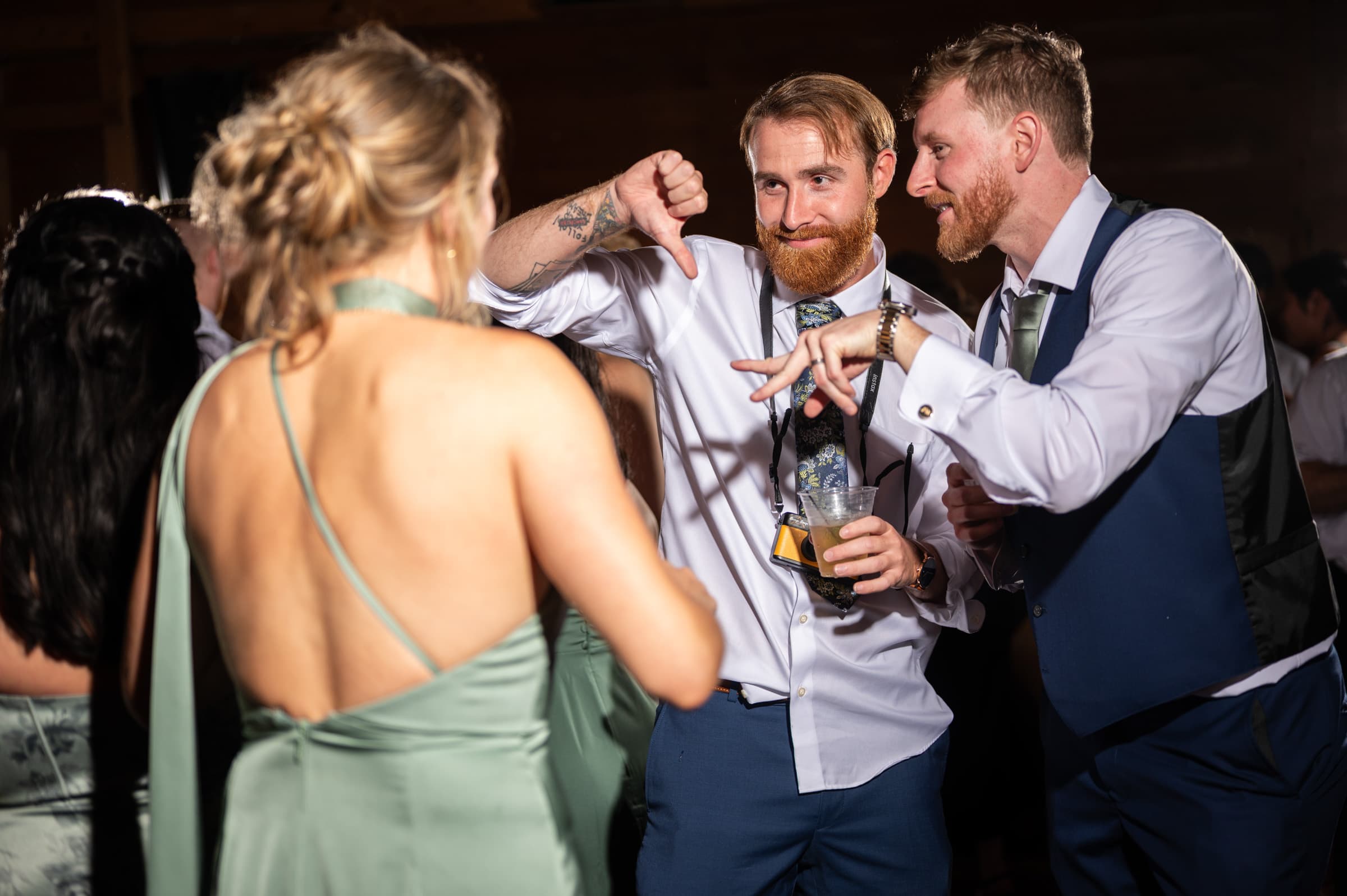 Wedding guest gives negative feedback at Cobblestone Wedding Barn in Scottsville, NY | Rochester Wedding Photography